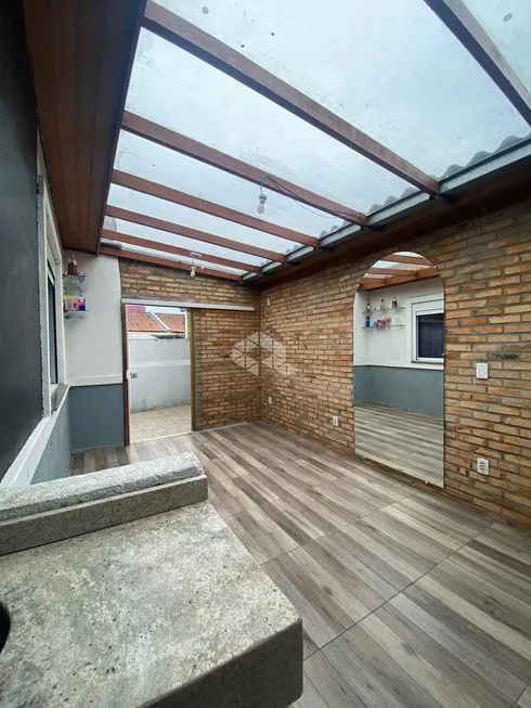 Foto 1 de Casa com 2 Quartos à venda, 57m² em Morada do Bosque, Cachoeirinha