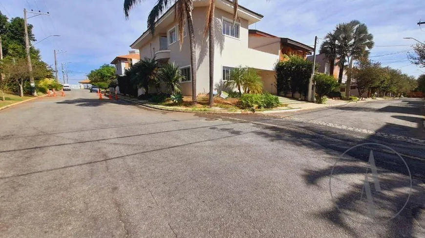 Foto 1 de Casa de Condomínio com 3 Quartos para venda ou aluguel, 360m² em Jardim Itangua, Sorocaba