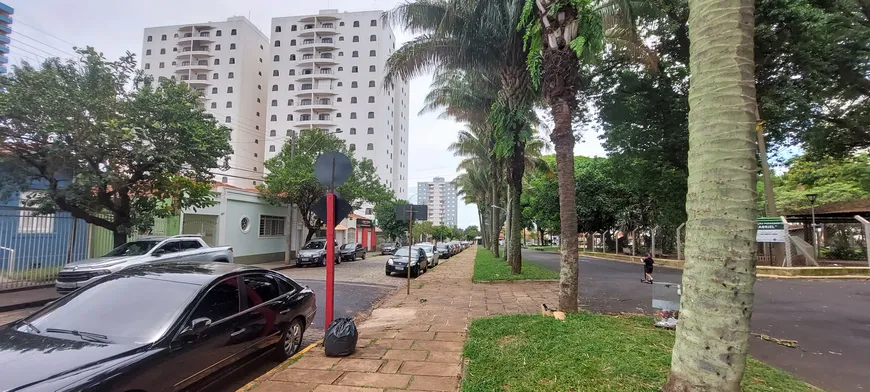 Foto 1 de Apartamento com 3 Quartos à venda, 117m² em Centro, Araraquara