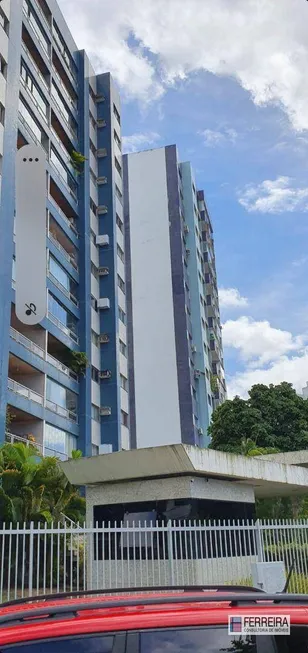 Foto 1 de Apartamento com 4 Quartos à venda, 204m² em Itaigara, Salvador