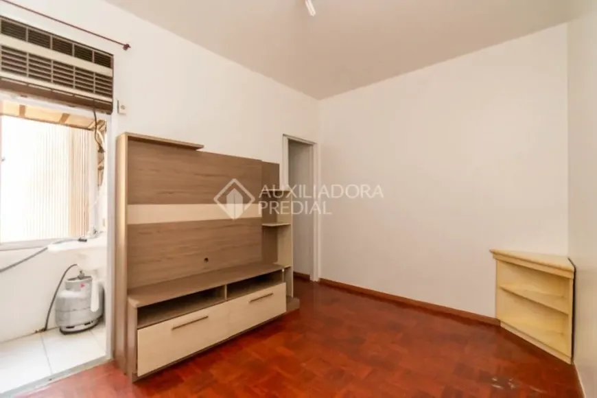 Foto 1 de Kitnet com 1 Quarto à venda, 27m² em Centro Histórico, Porto Alegre