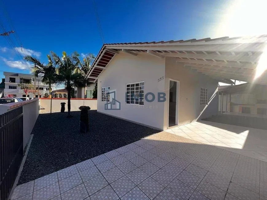 Foto 1 de Casa com 2 Quartos à venda, 68m² em Avai, Guaramirim