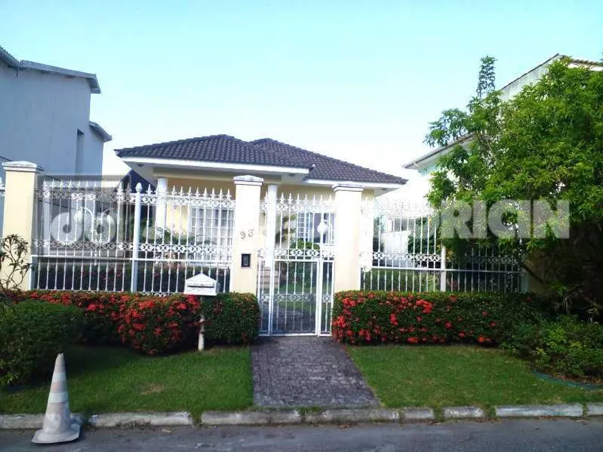 Foto 1 de Casa de Condomínio com 2 Quartos à venda, 268m² em Jacarepaguá, Rio de Janeiro