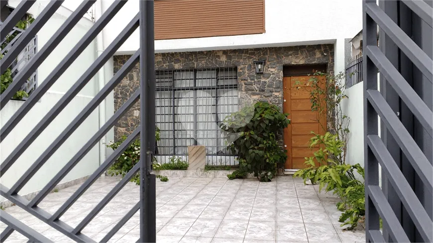 Foto 1 de Casa com 3 Quartos para venda ou aluguel, 151m² em Chácara Santo Antônio, São Paulo
