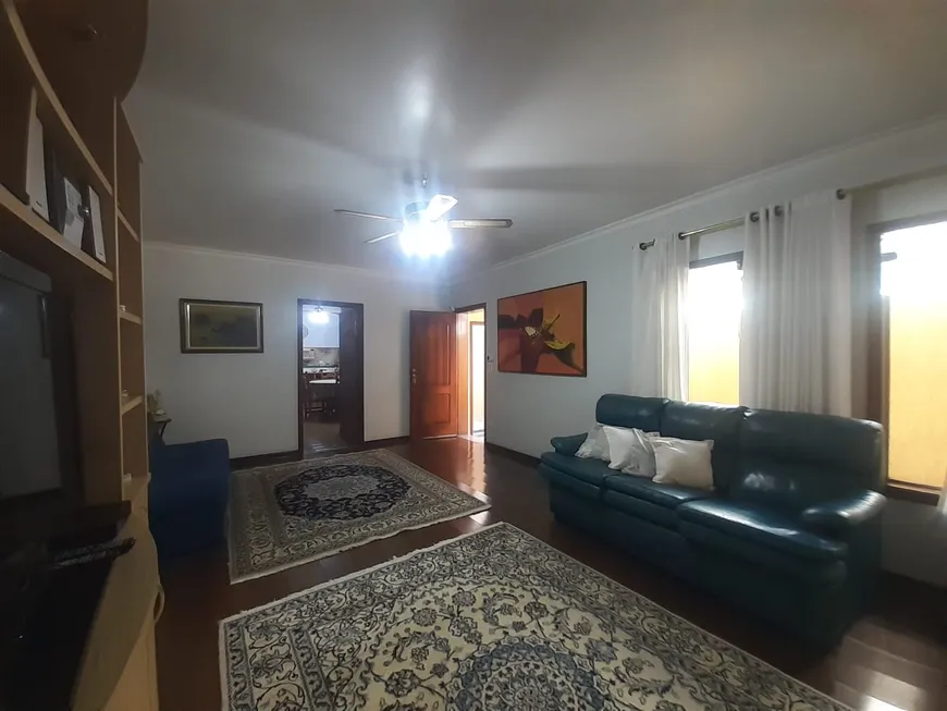 Foto 1 de Sobrado com 3 Quartos à venda, 184m² em Jardim das Vertentes, São Paulo