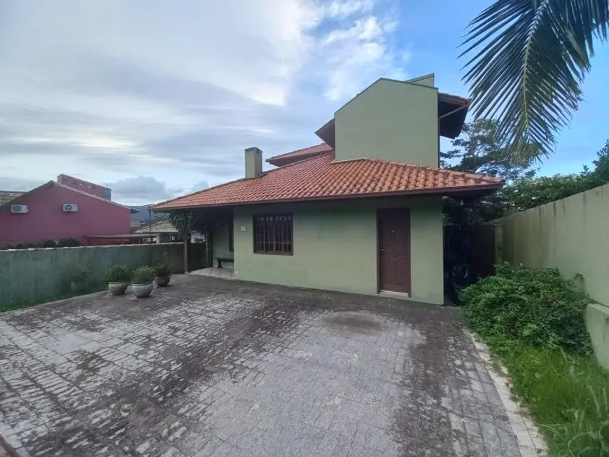Foto 1 de Casa com 3 Quartos para alugar, 245m² em Lagoa da Conceição, Florianópolis