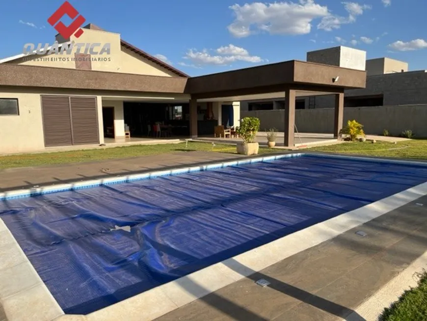 Foto 1 de Casa de Condomínio com 4 Quartos à venda, 326m² em Residencial Goiânia Golfe Clube, Goiânia