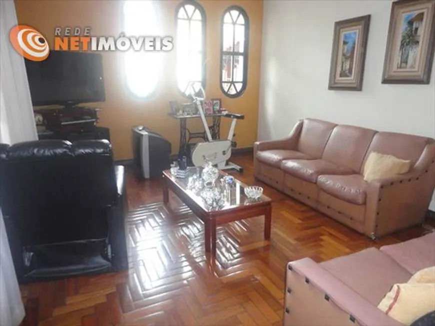 Foto 1 de Casa com 4 Quartos à venda, 310m² em Alto Barroca, Belo Horizonte