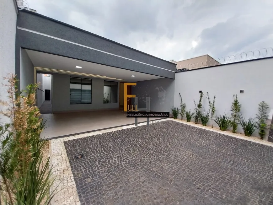Foto 1 de Casa com 3 Quartos à venda, 185m² em Parque das Flores, Goiânia