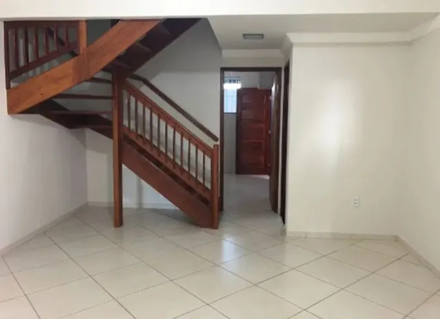 Foto 1 de Casa com 2 Quartos à venda, 111m² em Mariléa Chácara, Rio das Ostras