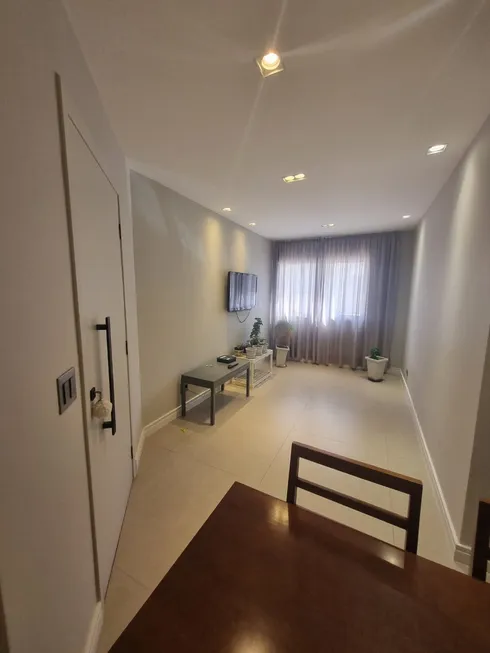 Foto 1 de Apartamento com 3 Quartos à venda, 65m² em Campo Limpo, São Paulo