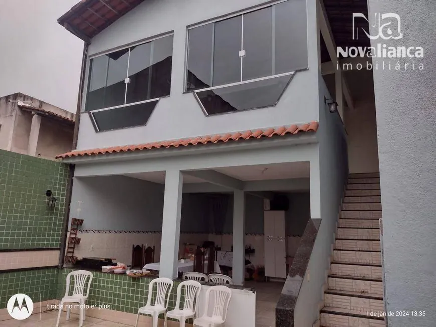 Foto 1 de Casa com 3 Quartos à venda, 215m² em Araçás, Vila Velha