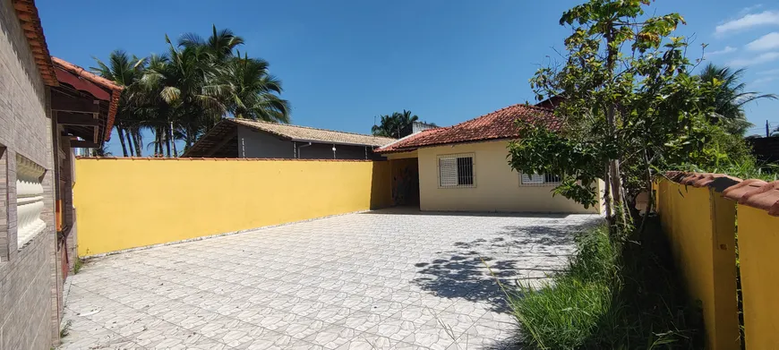 Foto 1 de Casa com 3 Quartos à venda, 369m² em Jardim das Palmeiras, Itanhaém