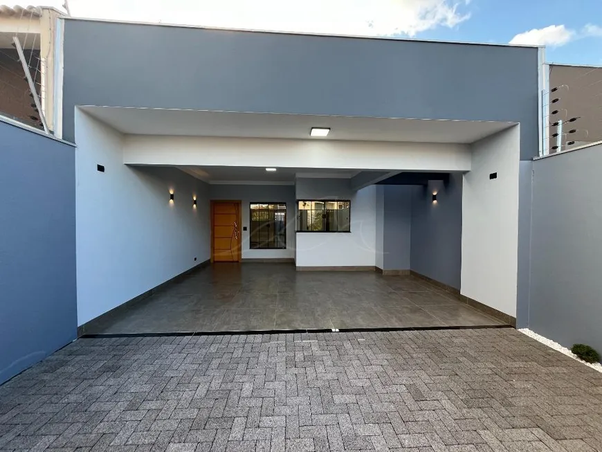Foto 1 de Casa com 3 Quartos à venda, 127m² em Parque Palmeiras, Maringá