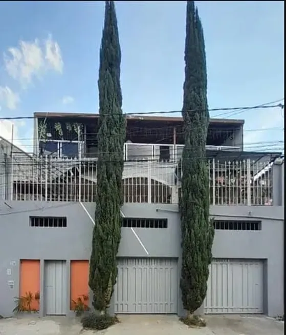 Foto 1 de Casa com 5 Quartos à venda, 200m² em Gavea I, Vespasiano