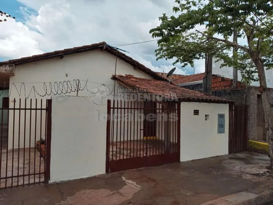 Foto 1 de Casa com 2 Quartos para alugar, 137m² em Jardim Santo Antonio, São José do Rio Preto