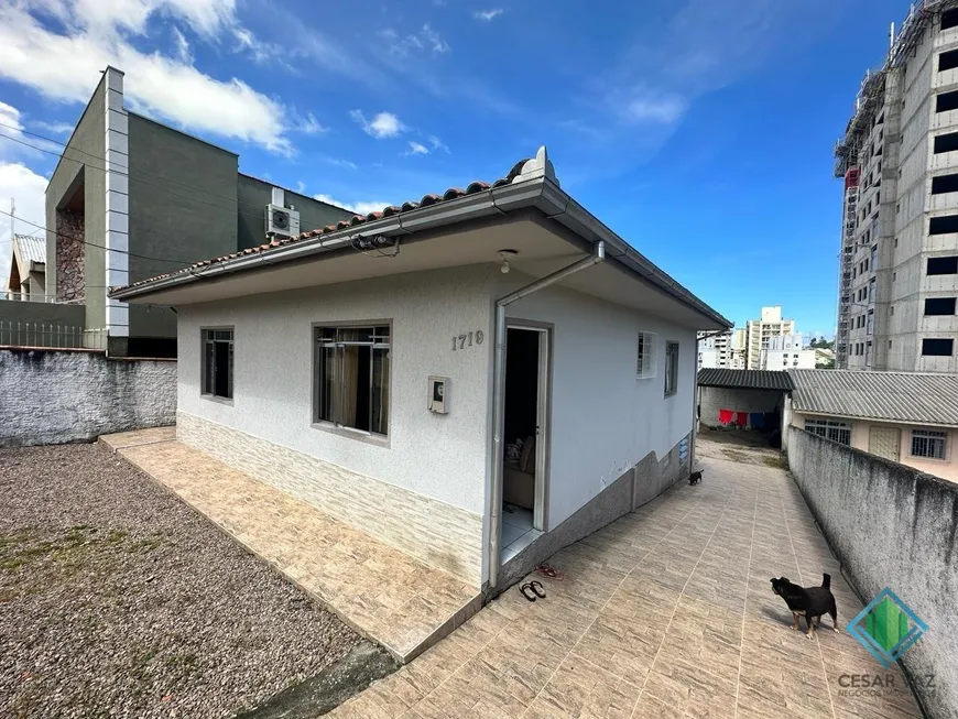 Foto 1 de Casa com 3 Quartos à venda, 88m² em Ipiranga, São José