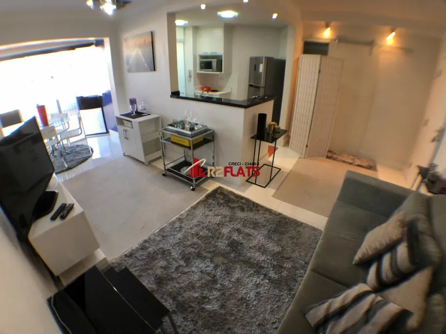 Foto 1 de Flat com 1 Quarto à venda, 52m² em Vila Olímpia, São Paulo