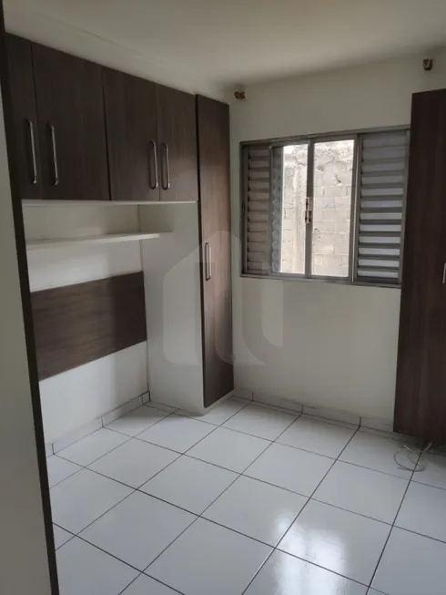 Foto 1 de Apartamento com 1 Quarto à venda, 34m² em Vila Silviânia, Carapicuíba