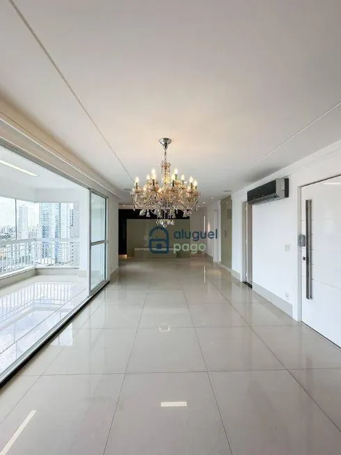 Foto 1 de Apartamento com 3 Quartos para alugar, 180m² em Setor Bueno, Goiânia
