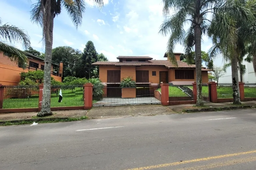 Foto 1 de Casa com 4 Quartos para alugar, 650m² em Bela Vista, Caxias do Sul
