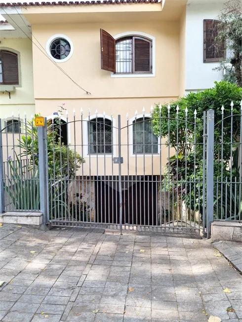 Foto 1 de Sobrado com 3 Quartos à venda, 121m² em Horto Florestal, São Paulo