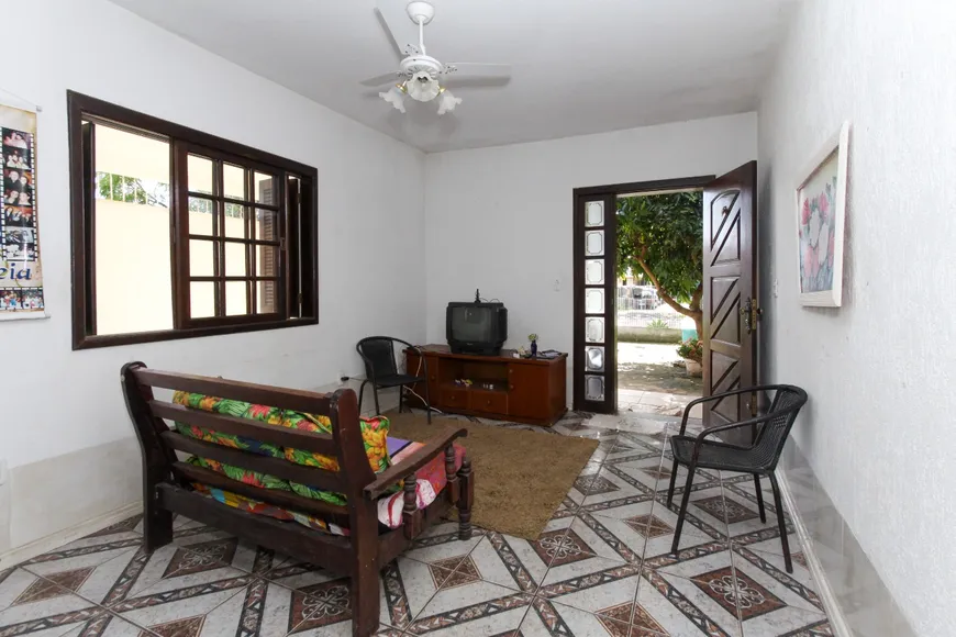 Foto 1 de Casa com 2 Quartos à venda, 210m² em Niterói, Canoas