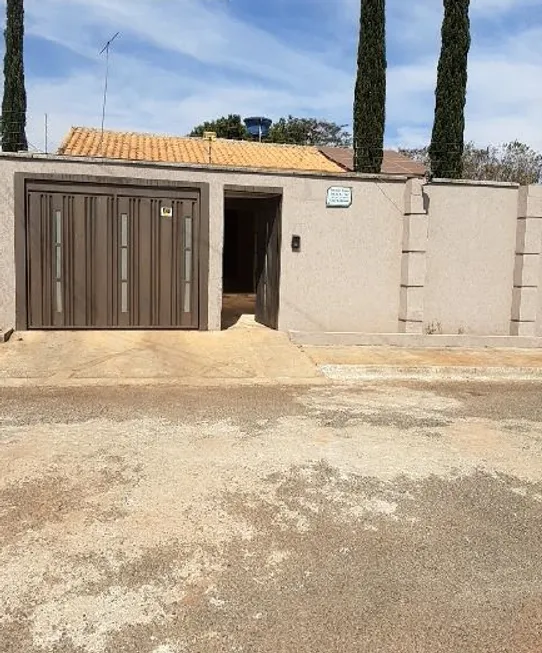 Foto 1 de Casa com 1 Quarto à venda, 417m² em Centro, Brazabrantes