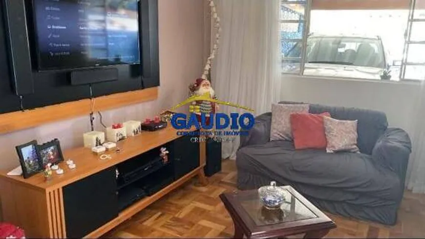 Foto 1 de Casa com 3 Quartos à venda, 84m² em Jardim Helga, São Paulo