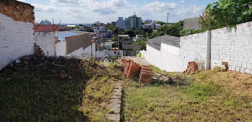 Foto 1 de Lote/Terreno à venda, 256m² em Vila Jardim, Porto Alegre