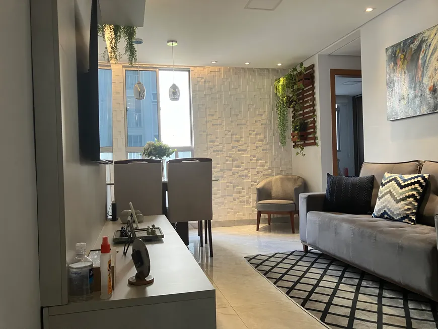 Foto 1 de Apartamento com 2 Quartos à venda, 50m² em Castelo, Belo Horizonte