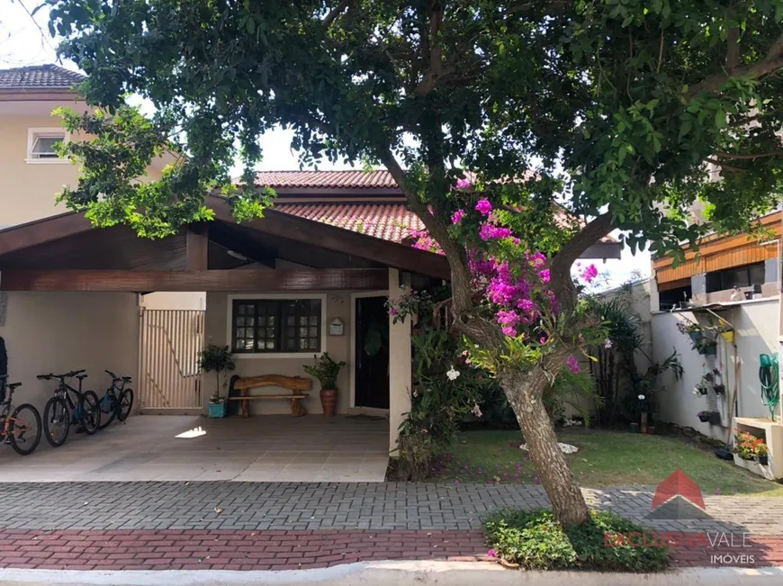 Foto 1 de Casa de Condomínio com 4 Quartos à venda, 200m² em Urbanova, São José dos Campos