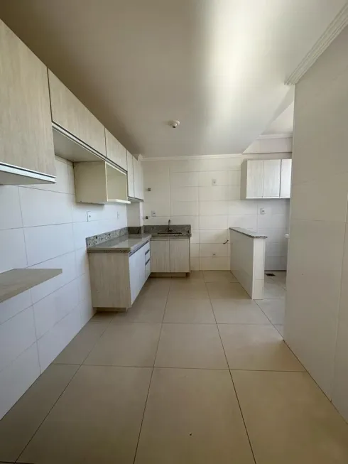 Foto 1 de Apartamento com 2 Quartos para alugar, 70m² em Jardim Guanabara, Pouso Alegre