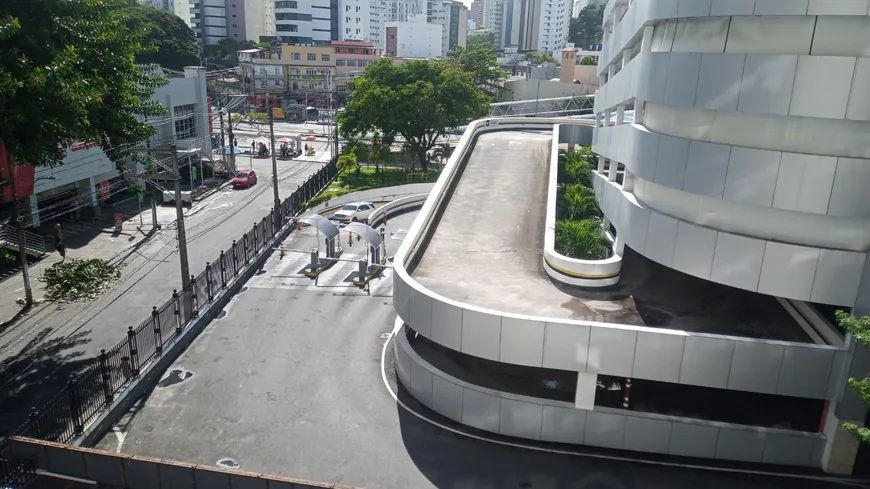 Foto 1 de Apartamento com 3 Quartos para venda ou aluguel, 97m² em Barra, Salvador