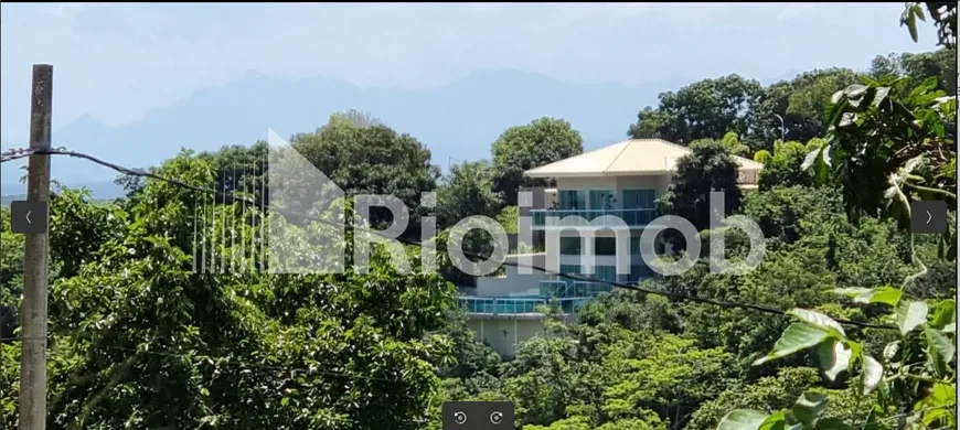 Foto 1 de Casa com 3 Quartos à venda, 180m² em Barra De Guaratiba, Rio de Janeiro