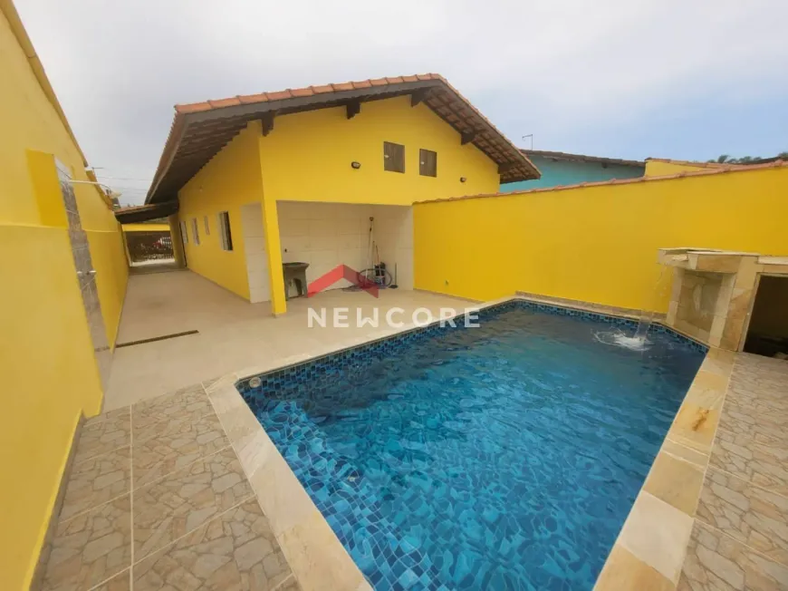 Foto 1 de Casa com 2 Quartos à venda, 75m² em Vila Seabra, Mongaguá