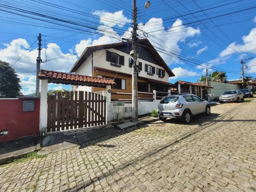 Foto 1 de Apartamento com 2 Quartos à venda, 63m² em Catarcione, Nova Friburgo