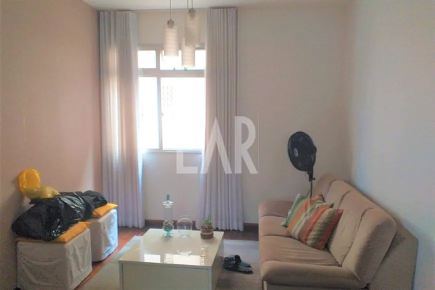 Foto 1 de Apartamento com 3 Quartos à venda, 80m² em Sagrada Família, Belo Horizonte