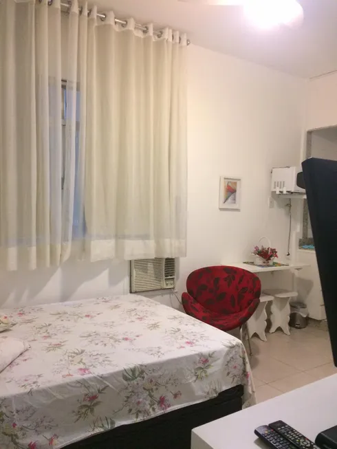 Foto 1 de Apartamento com 1 Quarto para alugar, 28m² em Copacabana, Rio de Janeiro