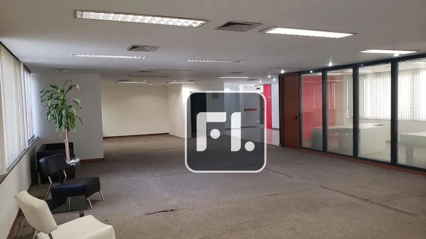 Foto 1 de Sala Comercial para alugar, 245m² em Vila Olímpia, São Paulo