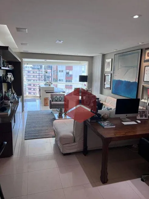 Foto 1 de Apartamento com 3 Quartos à venda, 147m² em Centro, Florianópolis