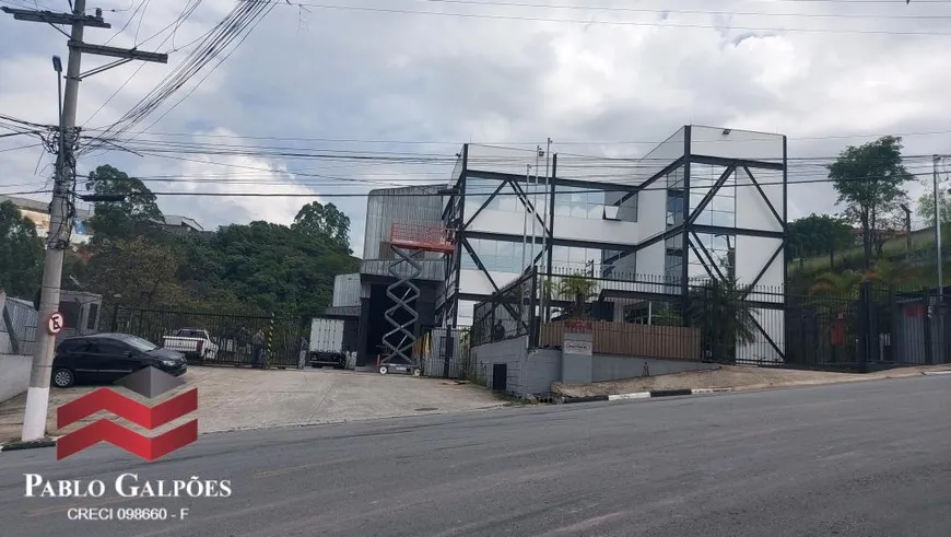 Foto 1 de Galpão/Depósito/Armazém para alugar, 2400m² em Jardim Sagrado Coracao de Jesus, Jandira