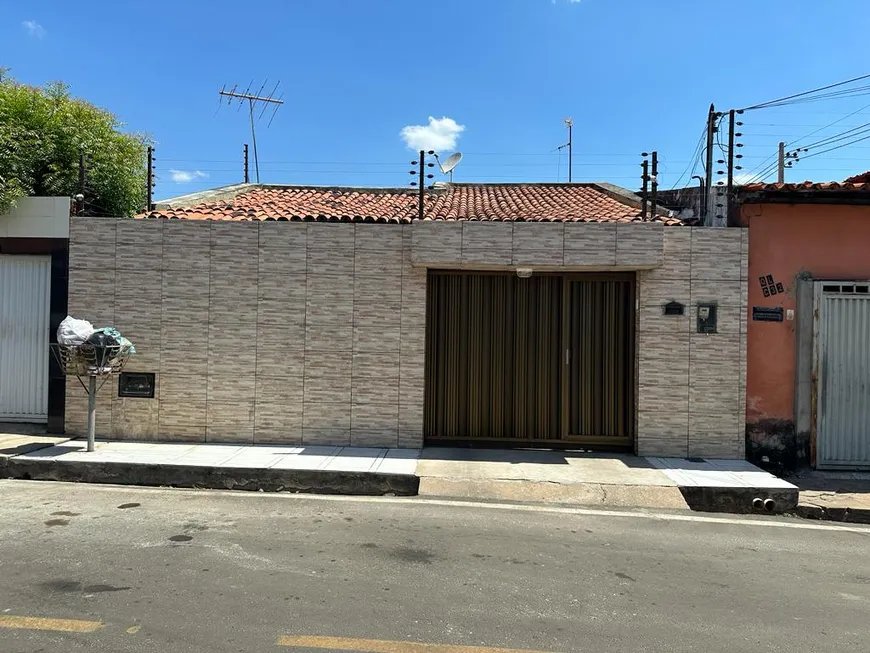 Foto 1 de Casa com 3 Quartos à venda, 200m² em São Sebastião, Teresina