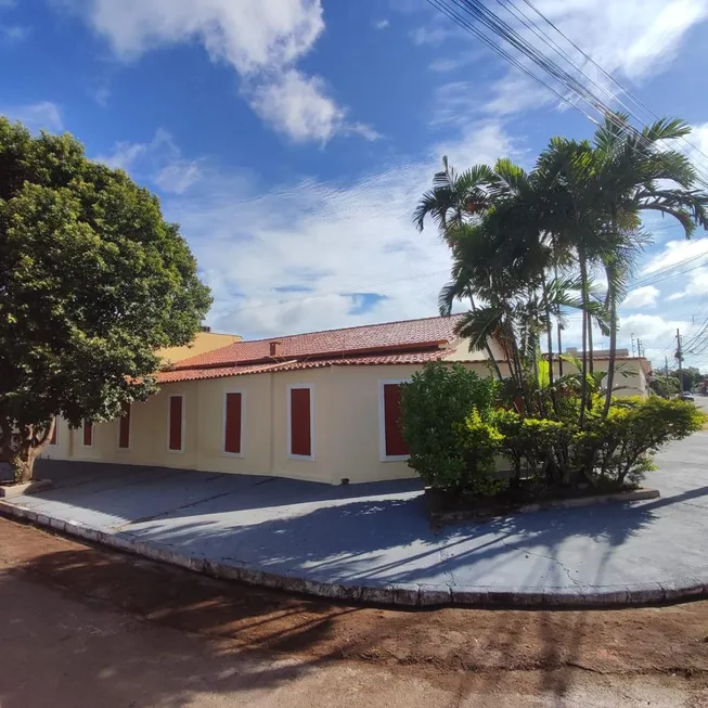 Foto 1 de Casa com 4 Quartos à venda, 190m² em Cidade Jardim, Goiânia