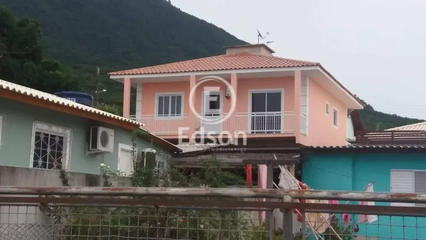 Foto 1 de Casa com 3 Quartos à venda, 130m² em Praia do Pontal, Palhoça