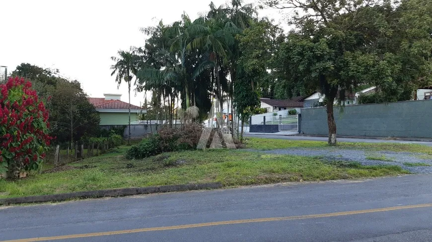 Foto 1 de Lote/Terreno à venda em Saguaçú, Joinville