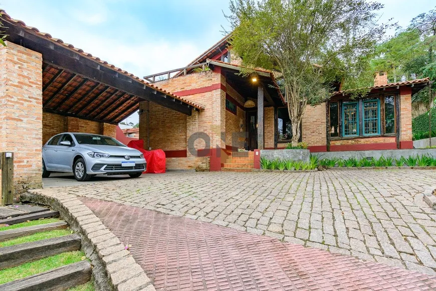 Foto 1 de Casa de Condomínio com 3 Quartos à venda, 385m² em Granja Viana, Cotia