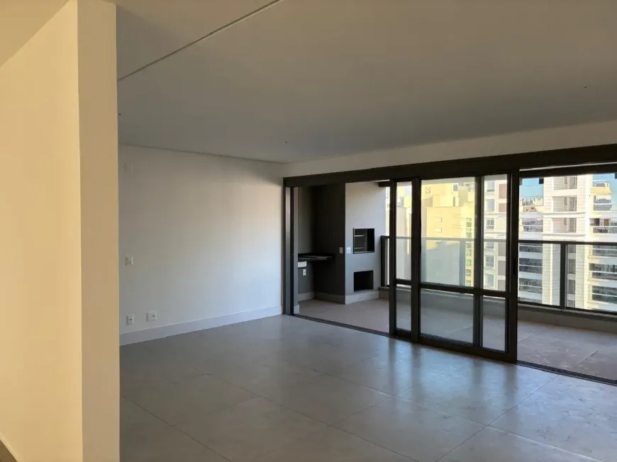 Foto 1 de Apartamento com 3 Quartos à venda, 142m² em Gleba Palhano, Londrina