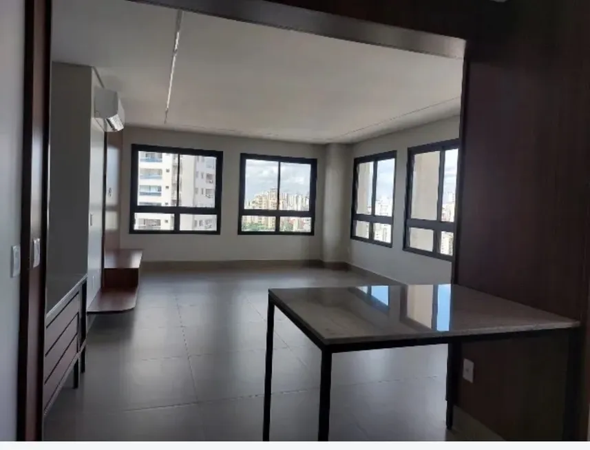 Foto 1 de Apartamento com 3 Quartos para alugar, 138m² em Setor Bueno, Goiânia