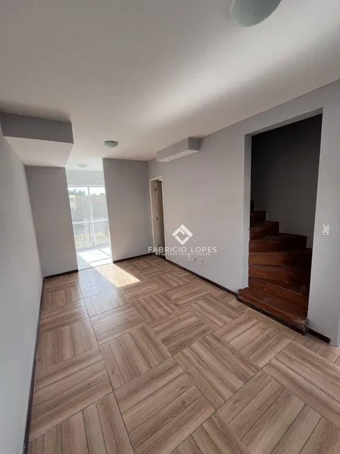 Foto 1 de Casa de Condomínio com 2 Quartos à venda, 57m² em Jardim Colonia, Jacareí